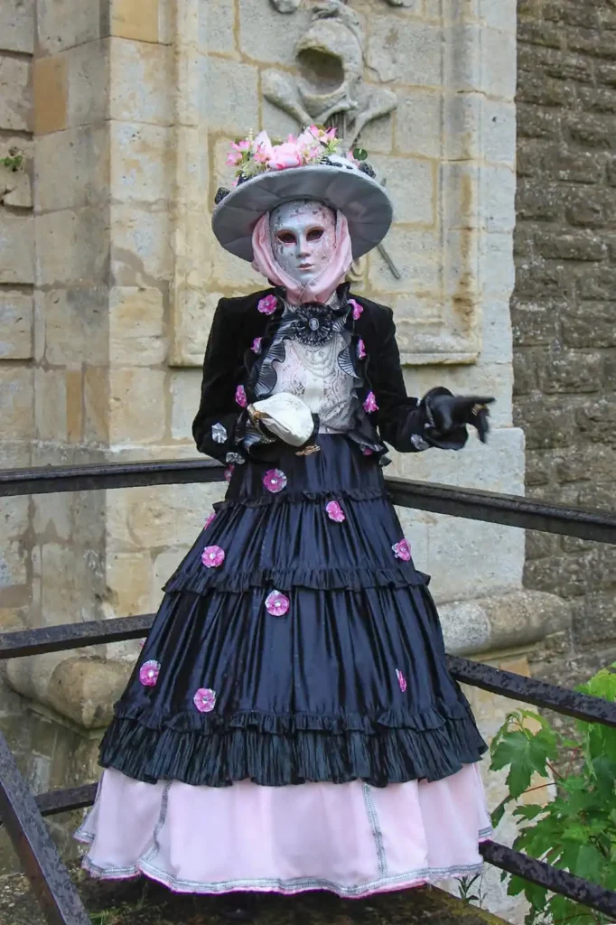 Misteriosaevy, costumée vénitienne – L'Élégance Masquée